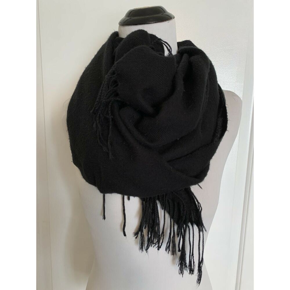 LA Boutique Black Classic Pashmina Blanket Scarf Shawl Italy Luxurious EUC